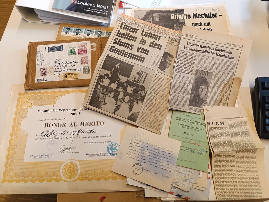 persönliche Briefe, Zeitungsartikel, Dokumente von B. Mechtler persönliche Briefe, Zeitungsartikel, Dokumente von B. Mechtler