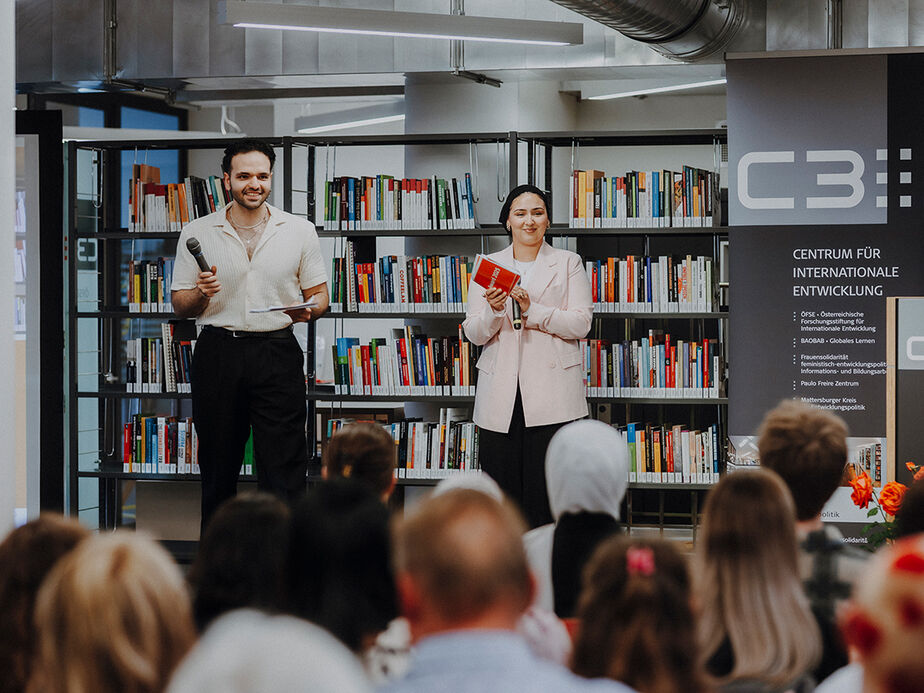 Shayan Shamkhani und Layla Ahmed moderieren den C3-Award Shayan Shamkhani und Layla Ahmed moderieren den C3-Award